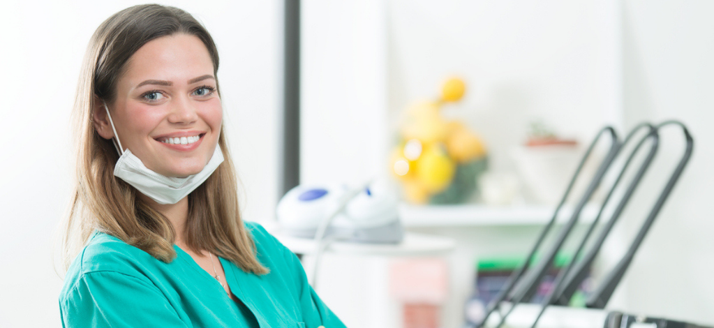 UNH dental assistant training program student professional