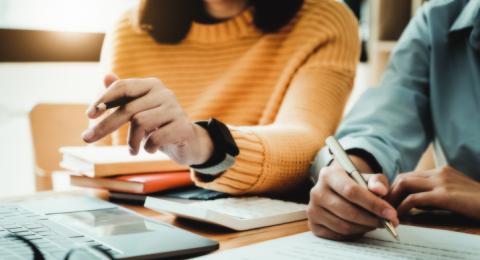 Learners in the UNH Grant Writing & Management Certificate program