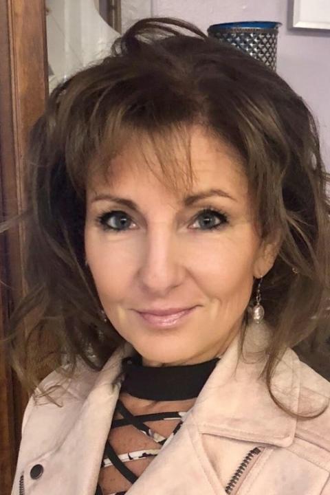 Lisa Cole